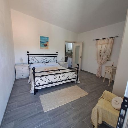 B&B Li Salcuneddi Aglientu Exteriör bild