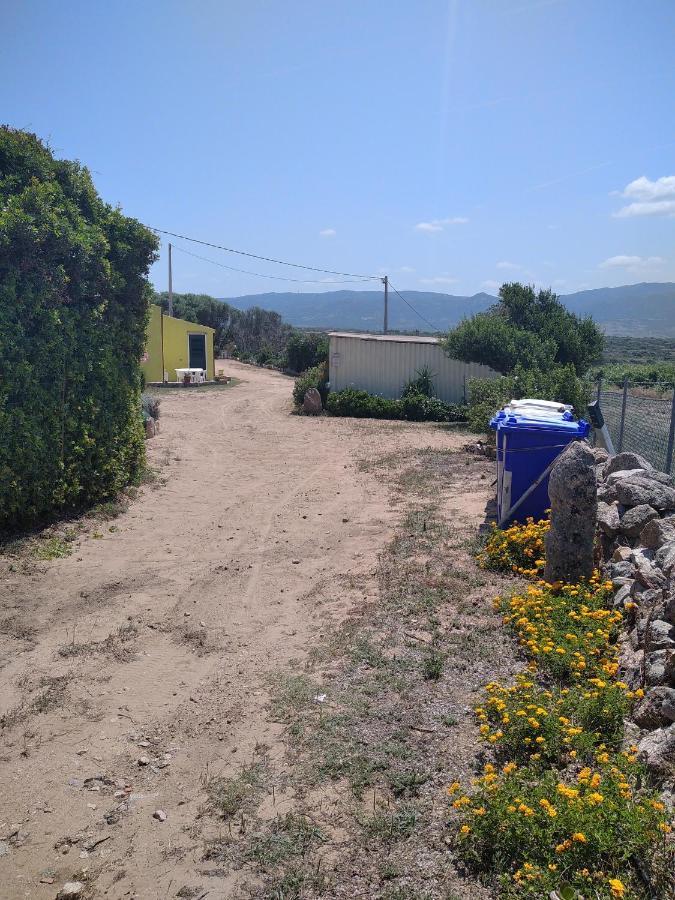 B&B Li Salcuneddi Aglientu Exteriör bild